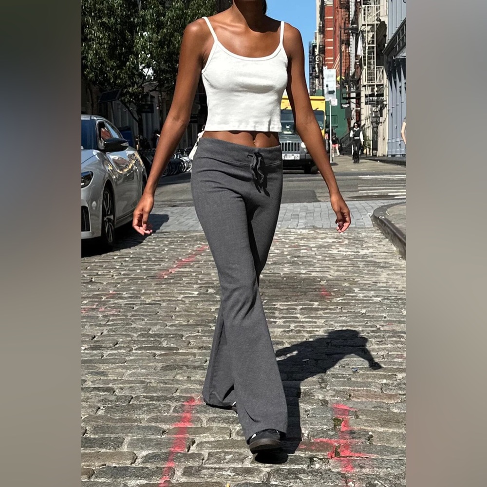 Brandy Melville HILLARY SOFT YOGA FLARE BOOTCUT COMFY PANTS in DARK GRAY (XS/S)